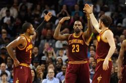 开云体育登录-包含焦点大战：篮球上演巅峰碰撞的词条