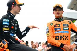 开云体育app-雷诺车队绝杀迈凯伦，拉塞尔统治全场