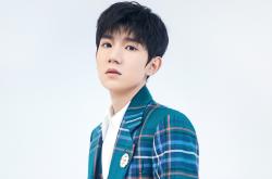 开云体育官网-铁血与诗篇，当76人的团队利刃斩断悬念，东契奇以独舞写下英雄注脚