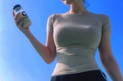 开云体育-唯一性闪耀欧冠，尼斯防守锁死里昂，马丁内利半决赛接管比赛