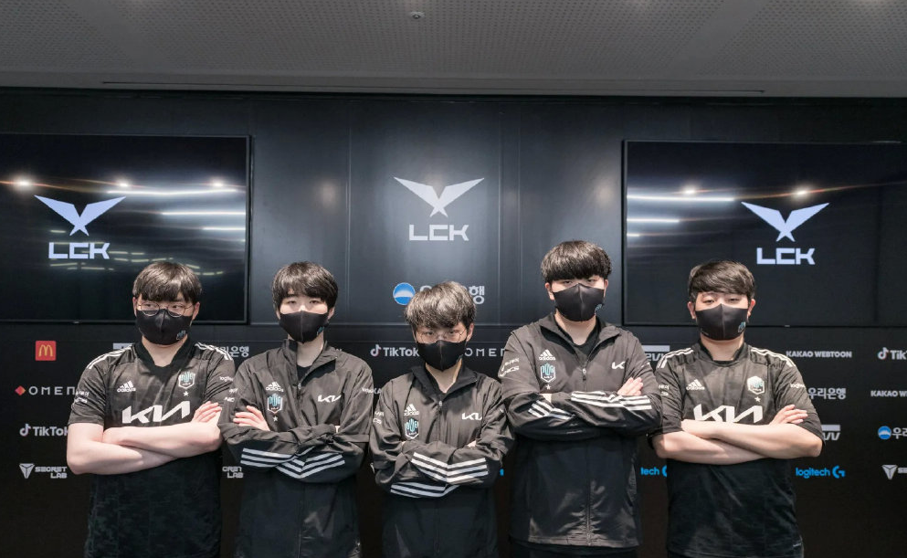 DK爆冷TL，Uzi三分雨点燃全场的简单介绍