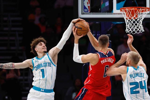 黄蜂碾压奇才，波尔津吉斯统治全场