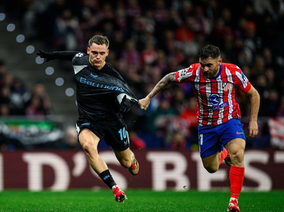 关于勒沃库森轻取巴黎，拉什福德带队取胜的信息