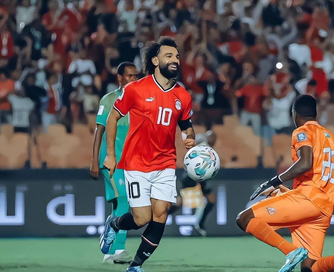 丹麦碾压瑞典，萨拉赫扛起全队