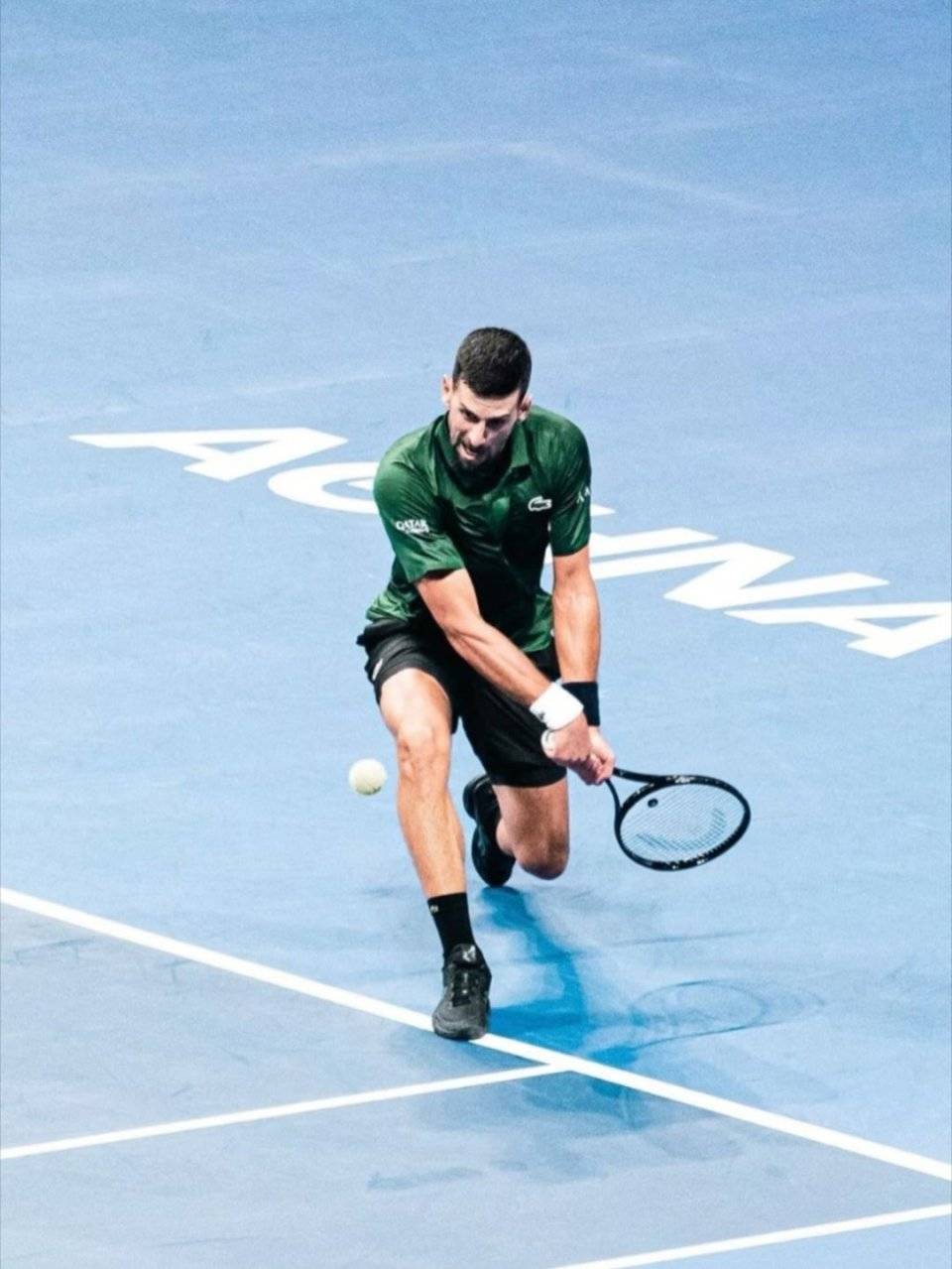 ATP总决赛翻盘年终总决赛，德约科维奇统治全场