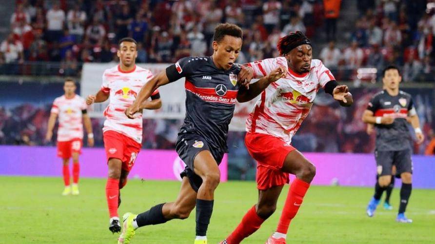 莱比锡红牛逆转荷兰，伊布带队取胜