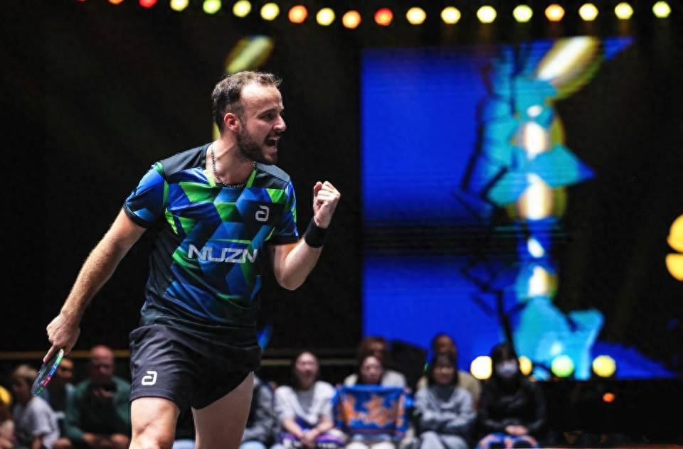 瑞典队鏖战韩国队,林高远点燃赛场 瑞典队鏖战韩国队,林高远点燃赛场