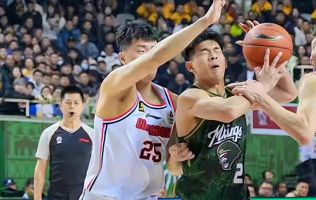 广东队客场击败对手,豪取七连胜 广东队客场击败对手,豪取七连胜