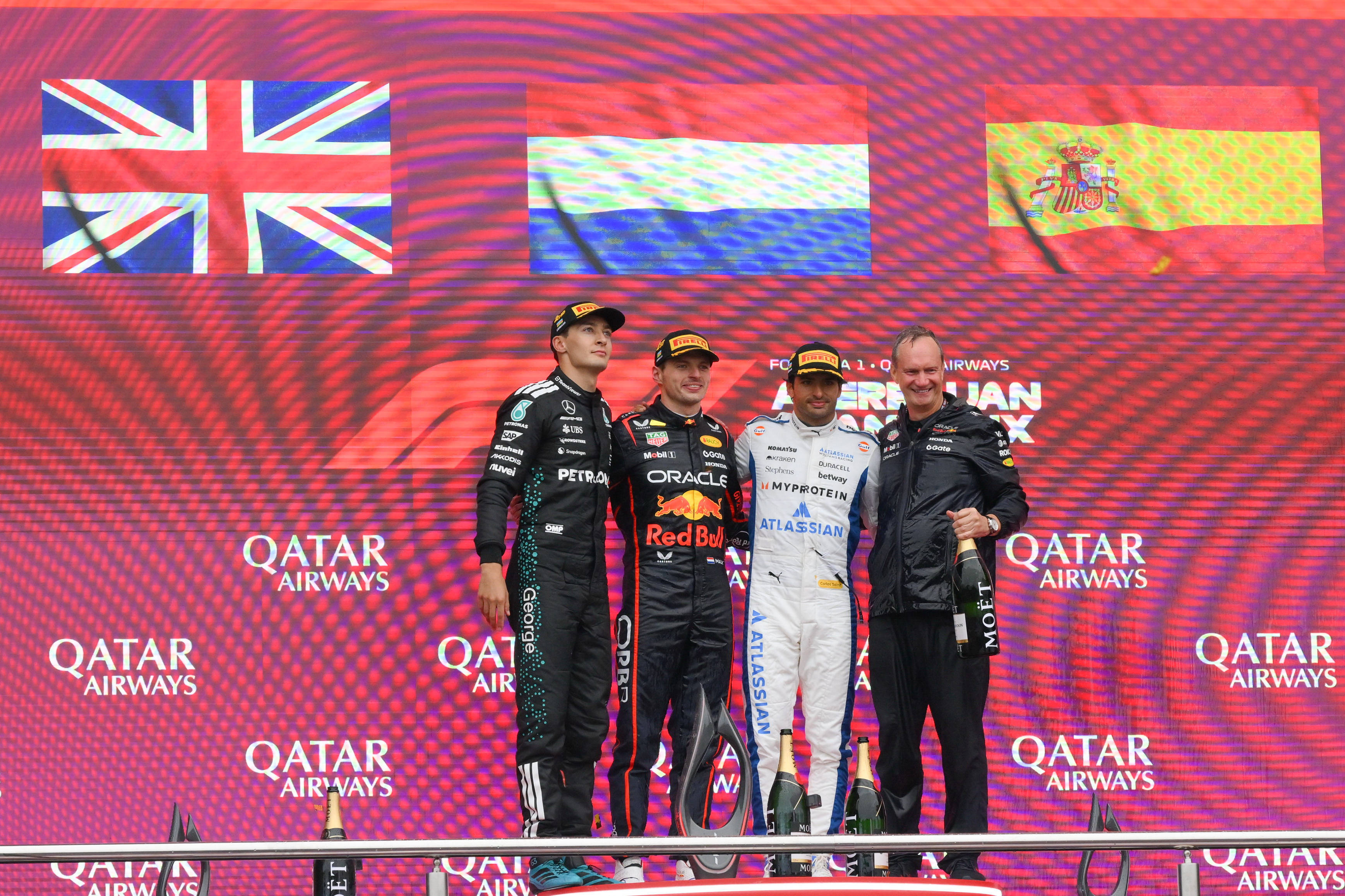 法拉利横扫索伯车队，维斯塔潘点燃赛场