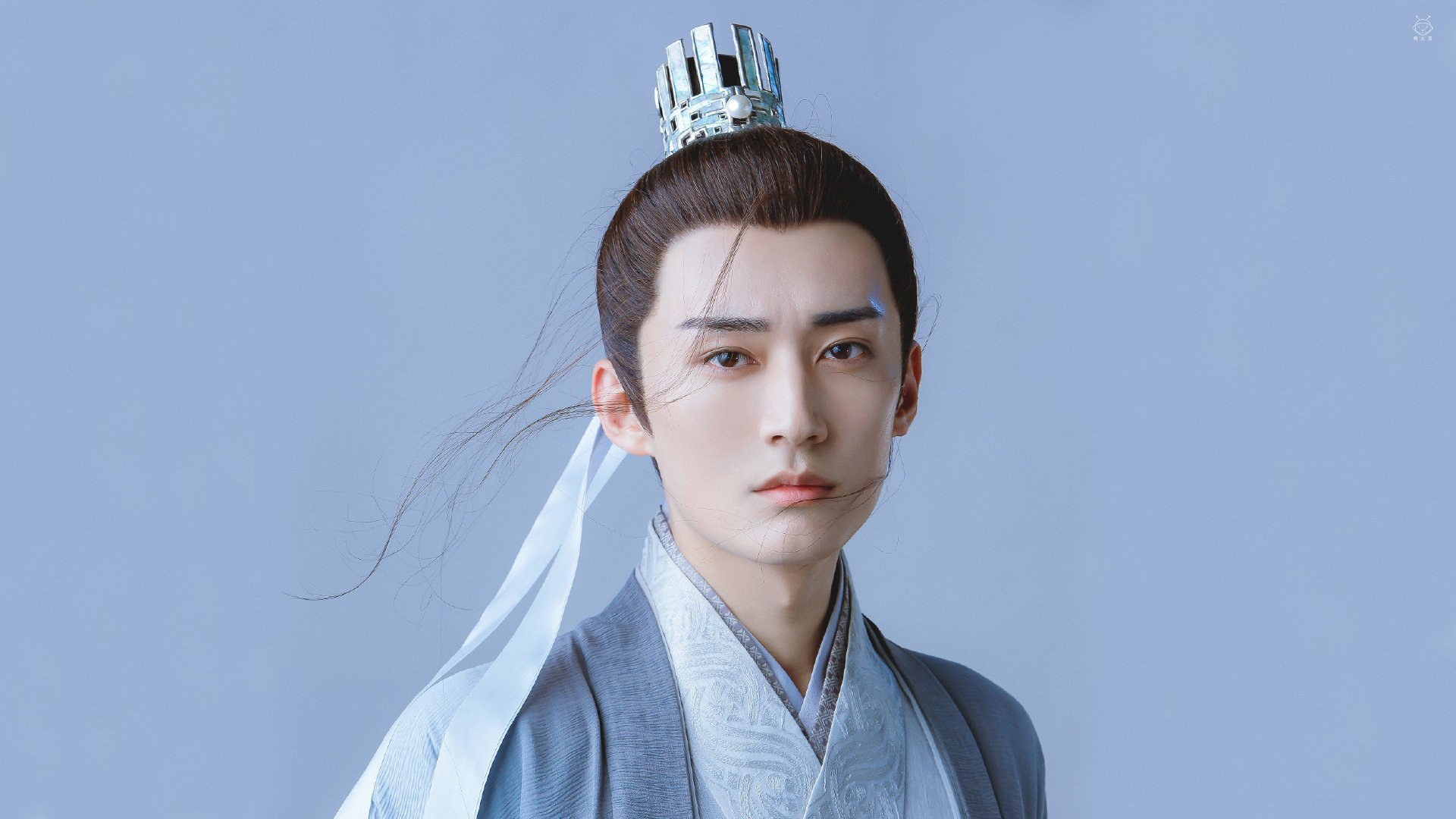 黎明破晓，阿斯顿马丁轻取法拉利，勒克莱尔孤傲的火热状态难阻王座轰鸣