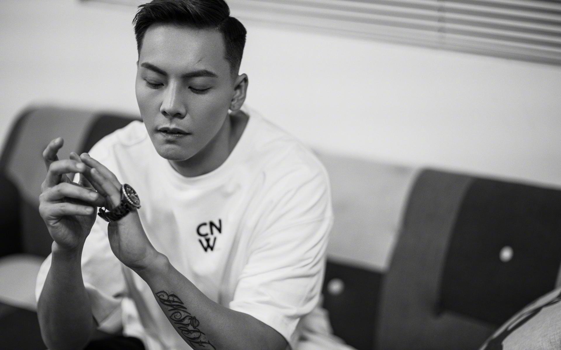 跨洋对话，北京队碾压公牛的背后，拉文如何一球定乾坤？