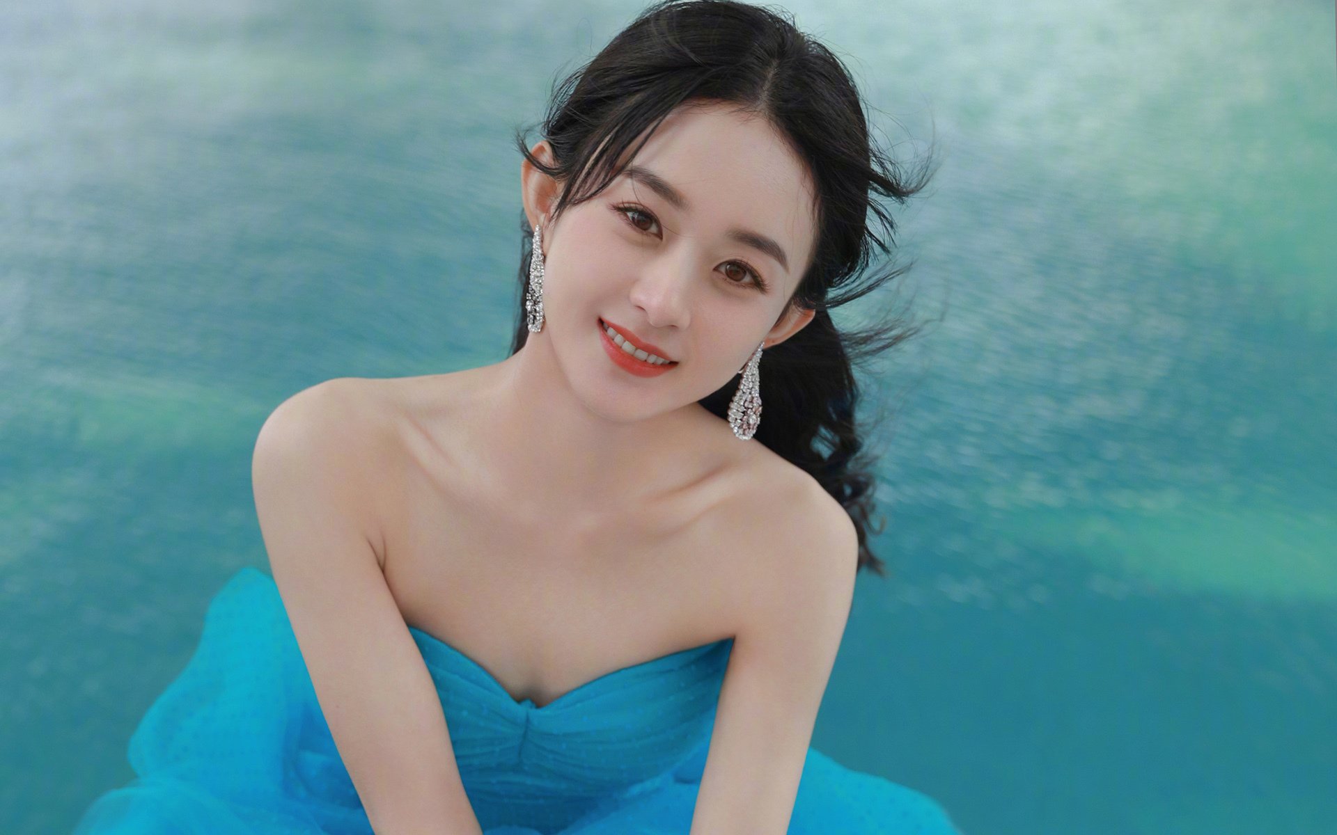 血脉的偾张,秩序的优雅,当斯通斯的意志力撞上罗马的战术匣子