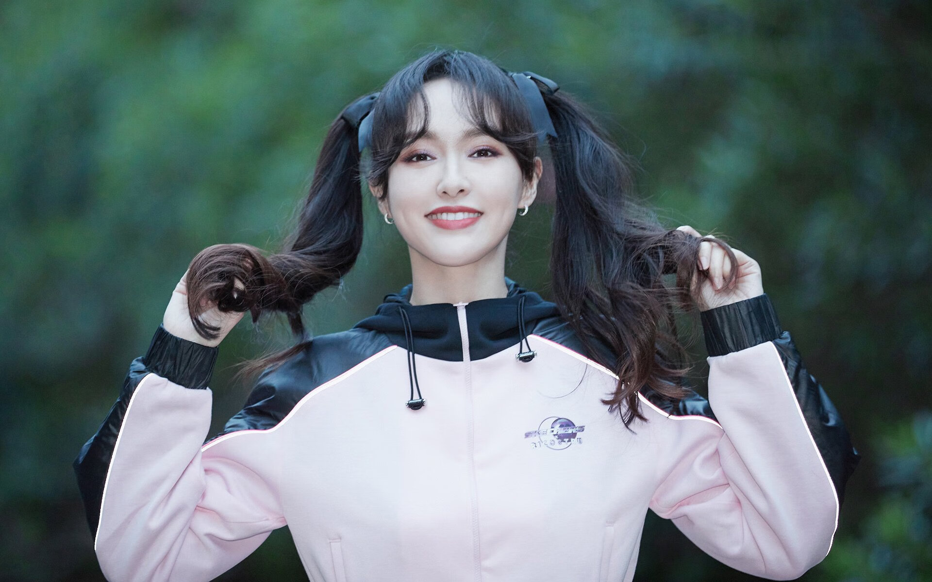 中锋的基因被改写之夜，当武切维奇用三分雨冲垮篮下铁壁