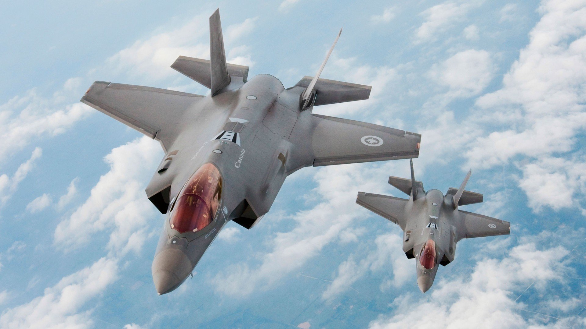 赛道与球场，当詹姆斯化身一级方程式车手，在掘金终结灰熊的战役中接管比赛